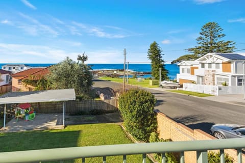 Harbourview Escape - Serene Shellharbour Family Stay Casa in Wollongong