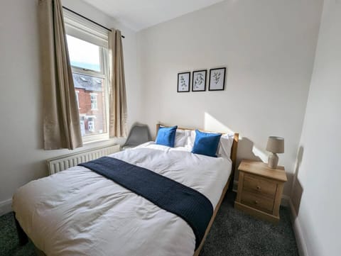 Modern And Homely 3 Br For Bigger Groups Apartment in South Shields