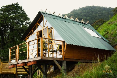 MACA GLAMPING Terrain de camping /
station de camping-car in Calima