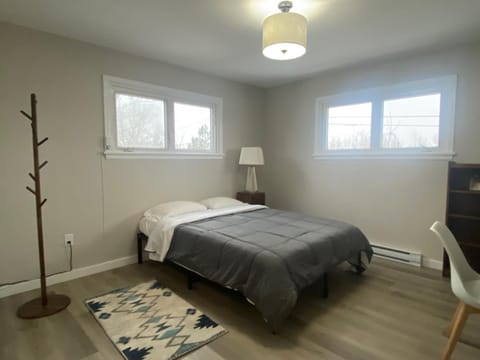 Private Room Lakeview House- Westmount Vacation rental in Moncton