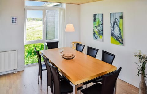 Lovely Home In Lkken With Wifi House in Løkken