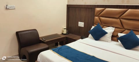HOTEL PLUTUS Hotel in Lucknow