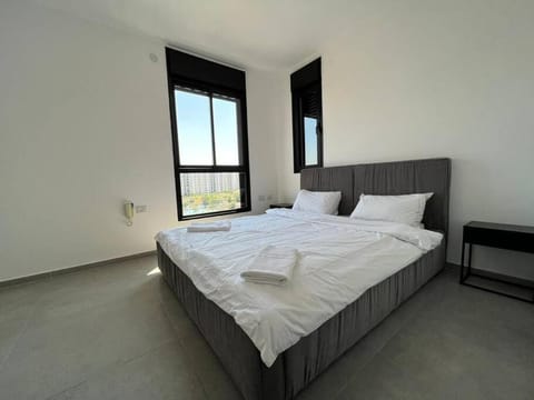 Menahem Arber 4 Bedroom Condo in Tel Aviv-Yafo