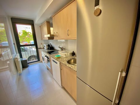 Kitchen or kitchenette, dishwasher, minibar, pet friendly, stove, toaster