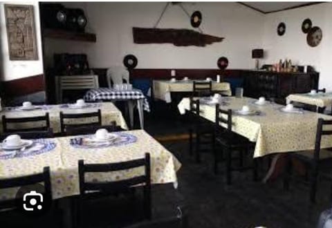 Property building, Restaurant/places to eat, Banquet/Function facilities, Breakfast