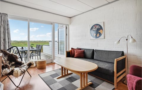 Gorgeous Apartment In Nrre Nebel With Kitchen Apartamento in Hvide Sande