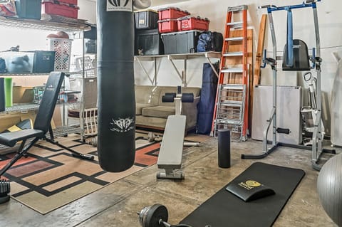 Work and Gym Hideaway Maison in Willow Glen