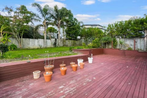 Patio, Garden view