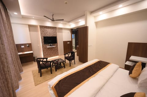 ROOMS INN 999 Eigentumswohnung in Lucknow