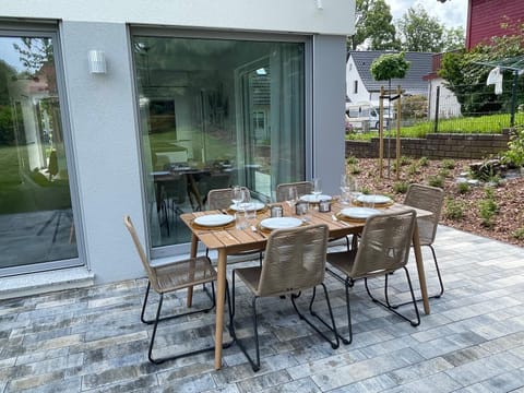 ZugZuflucht-neues, modernes Ferienhaus House in Freiberg