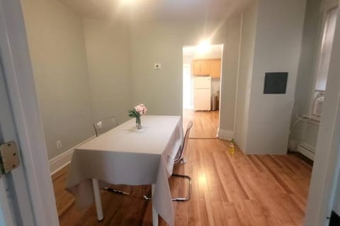 Amazing Location Train/NYC,Cafes Apartment in Glen Ridge