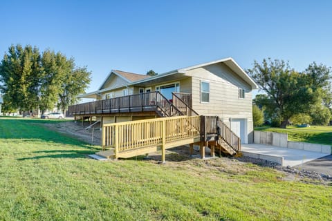 Pet-Friendly McClusky Home with Deck and Yard! House in North Dakota