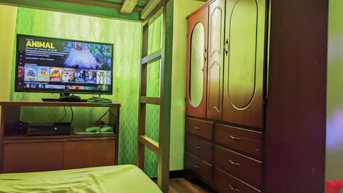 Bed, TV and multimedia