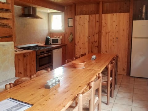 Chalet 6 pièces avec cheminée, parking privé, proche Monêtier-les-Bains - FR-1-762-30 Chalet in Le Monêtier-les-Bains