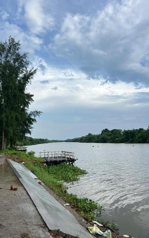Damodar River Retreat, Uluberia Resort in West Bengal