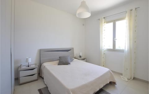 3 Bedroom Lovely Home In Santa Maria Del Focall House in Santa Maria del Focallo