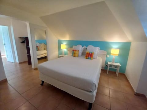 Appartement 3 pièces - 6 personnes dans Village Vacances - vue mer & calme Condo in Sainte-Luce