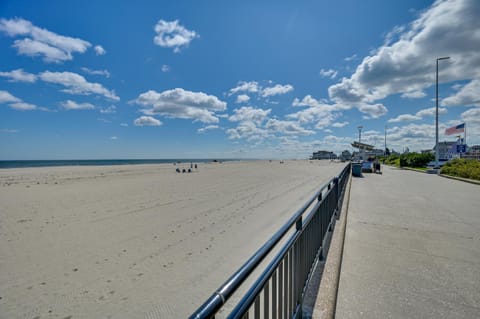 Cozy Hampton Vacation Rental, Walk to Beach! Casa in Hampton Beach