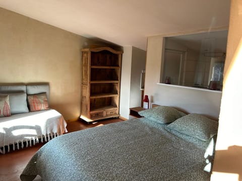 Villa Mirabelle Apartment in Uzes