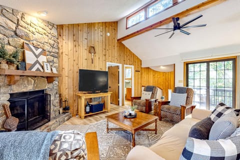 Beech Mountain Pearl House in Beech Mountain