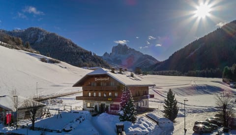 Winter, Balcony/Terrace, Mountain view