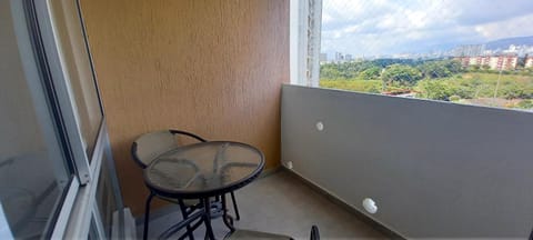 Cómodo apartamento en cañaveral Condo in Floridablanca