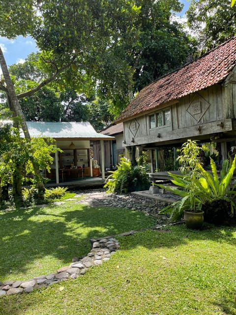 Oemah Gebagan 78 Akasha Room B&B Bed and Breakfast in Karangasem Regency