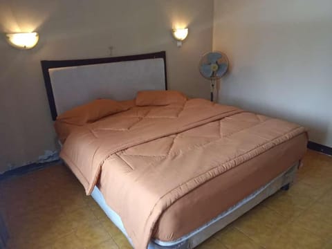 Villa Matahari Bed and Breakfast in Cisarua