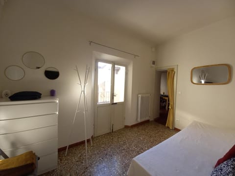 Console Camprini Rooms & Apartments - Naviglio Appartement in Faenza