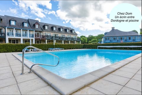 Property building, Pool view, Swimming pool