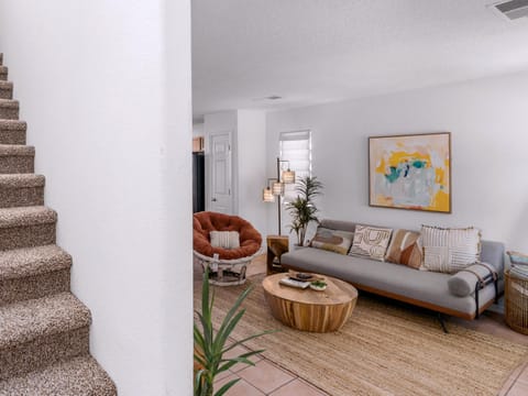 Chic Mid-Century Boho Oasis - 15 min to Old Town House in Albuquerque