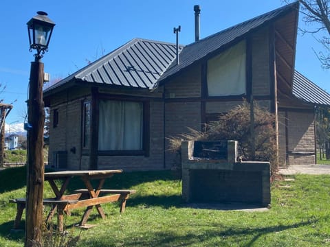 Brisa de Patagonia-Cabaña Roble House in Trevelin