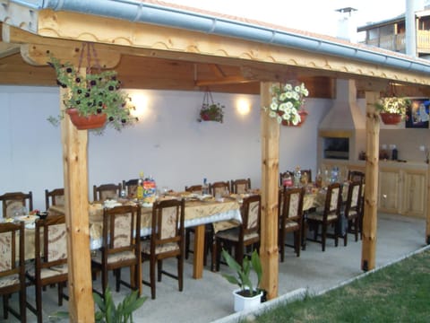 Karadzhovy Guest House Bed and Breakfast in Plovdiv Province