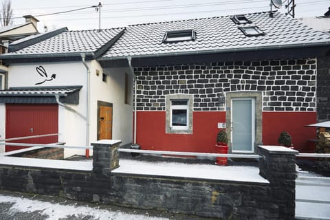 Rotes Bienenhaus House in Mayen