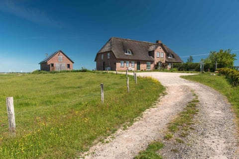 Property building, Natural landscape