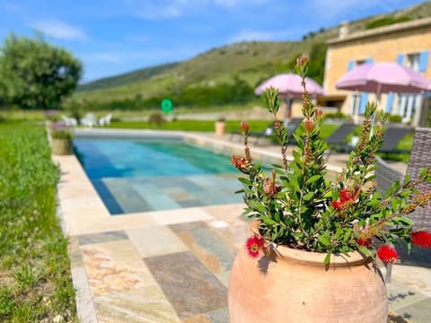 Mas provençal avec piscine House in Vence