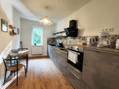 Dining area, Food, dishwasher, pet friendly, stove, kitchen