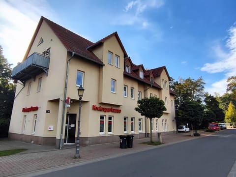 Property building, Street view, Location, Parking