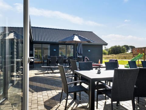 Holiday Home Lana - 4km from the sea in Western Jutland by Interhome House in Norre Nebel