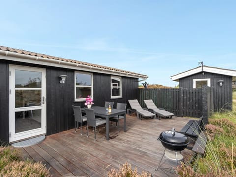 Holiday Home Nashota - 700m from the sea in Western Jutland by Interhome House in Oksbøl