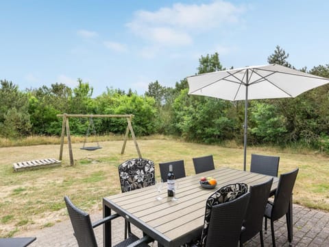 Holiday Home Tabithe - 2-2km from the sea in Western Jutland by Interhome House in Henne Kirkeby
