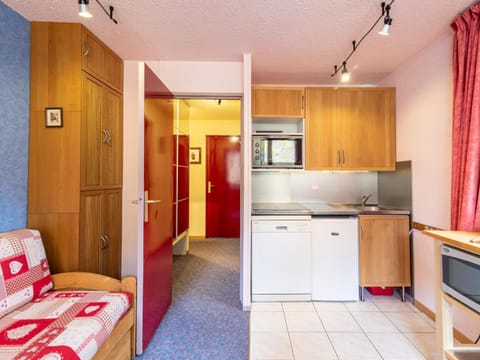 Apartment Home Club - Lavachet-10 by Interhome Apartment in Val dIsere