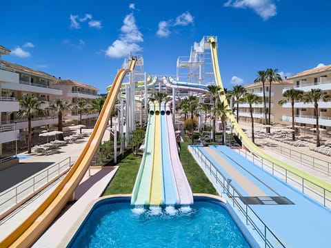 Aqua park, Swimming pool