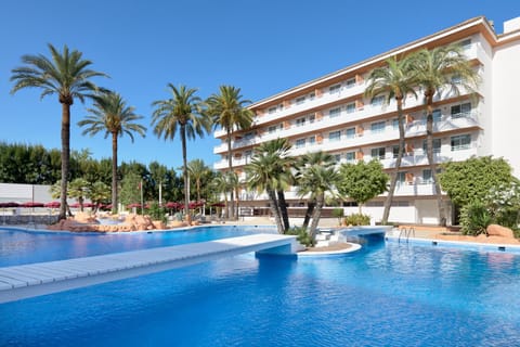 Property building, Pool view, Swimming pool