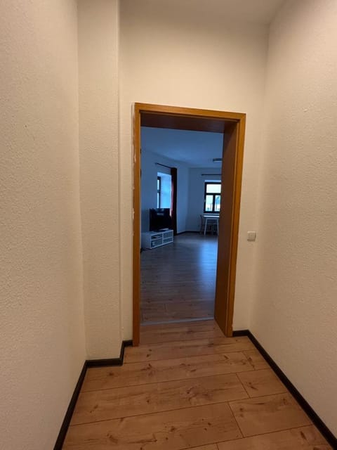 City Appartement A zur ewigen Lampe dritte Etage in ein historisches Denkmalschutz mit Garage Apartamento in Brühl