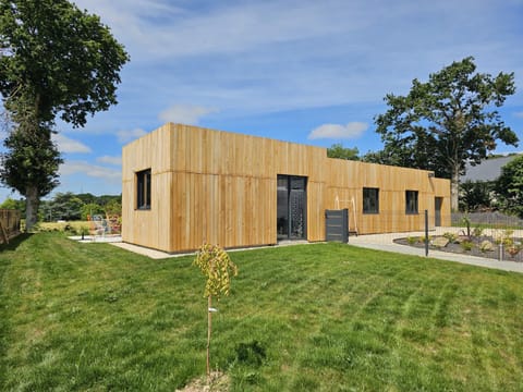 Property building, Garden, Garden view