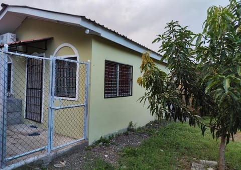Alojamiento en La Ceiba Eigentumswohnung in La Ceiba