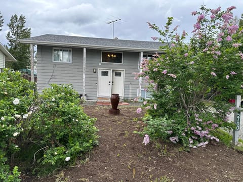 Forget Me Not Home by Airport Upstairs with Deck | Anchorage, AK ...