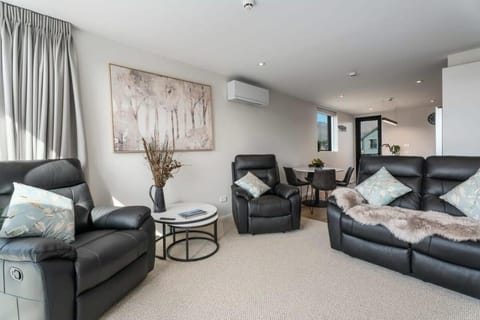 Alpine Horizons Condo in Wanaka