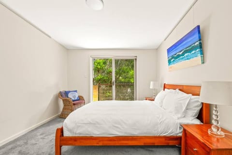 Surf at Avalon Beach and Laze on the Private Terrace Condominio in Pittwater Council